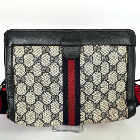 Gucci GG Navy Monogram Crossbody Pouch w/ auth cert - Picture 2 of 13